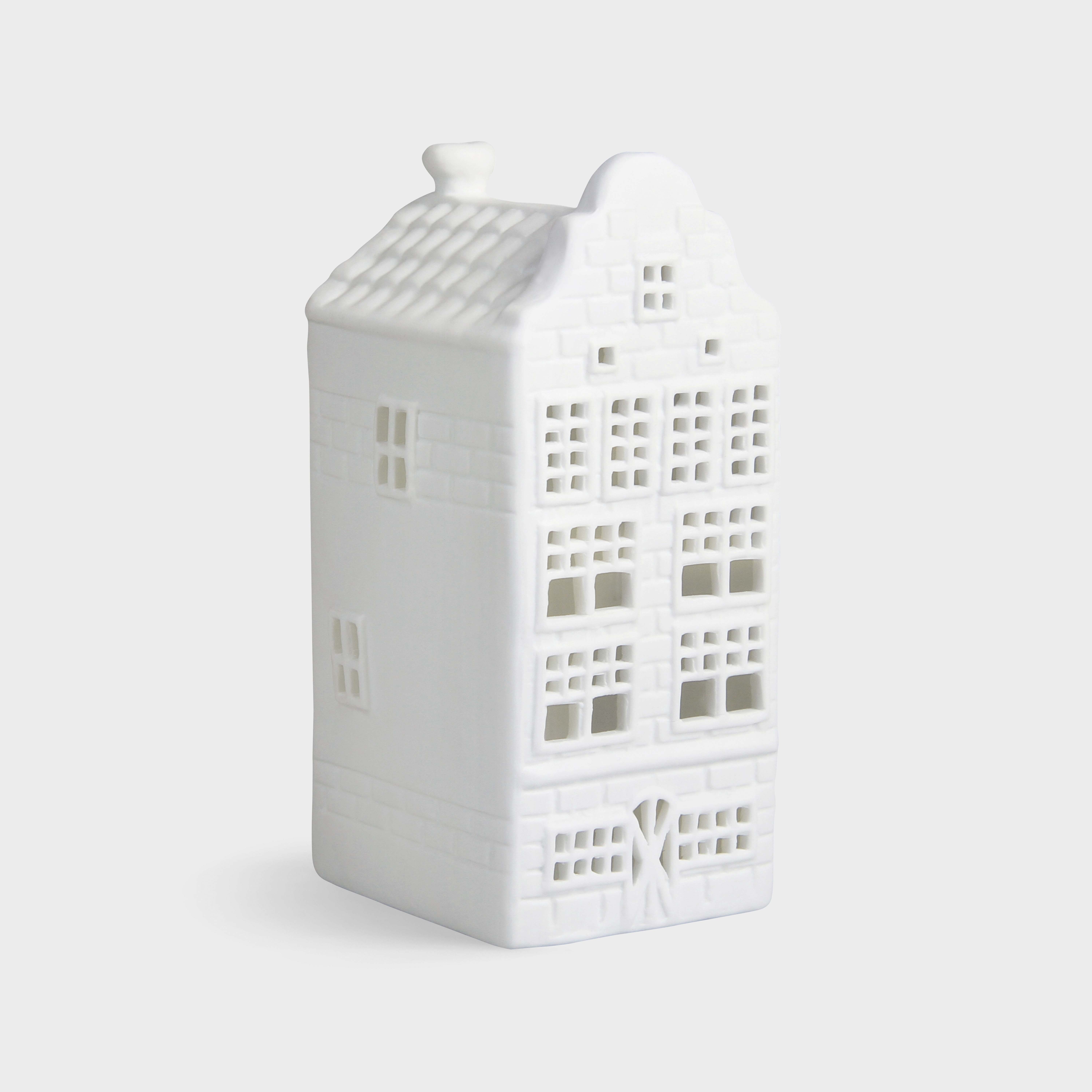 Tealight canal house warehouse