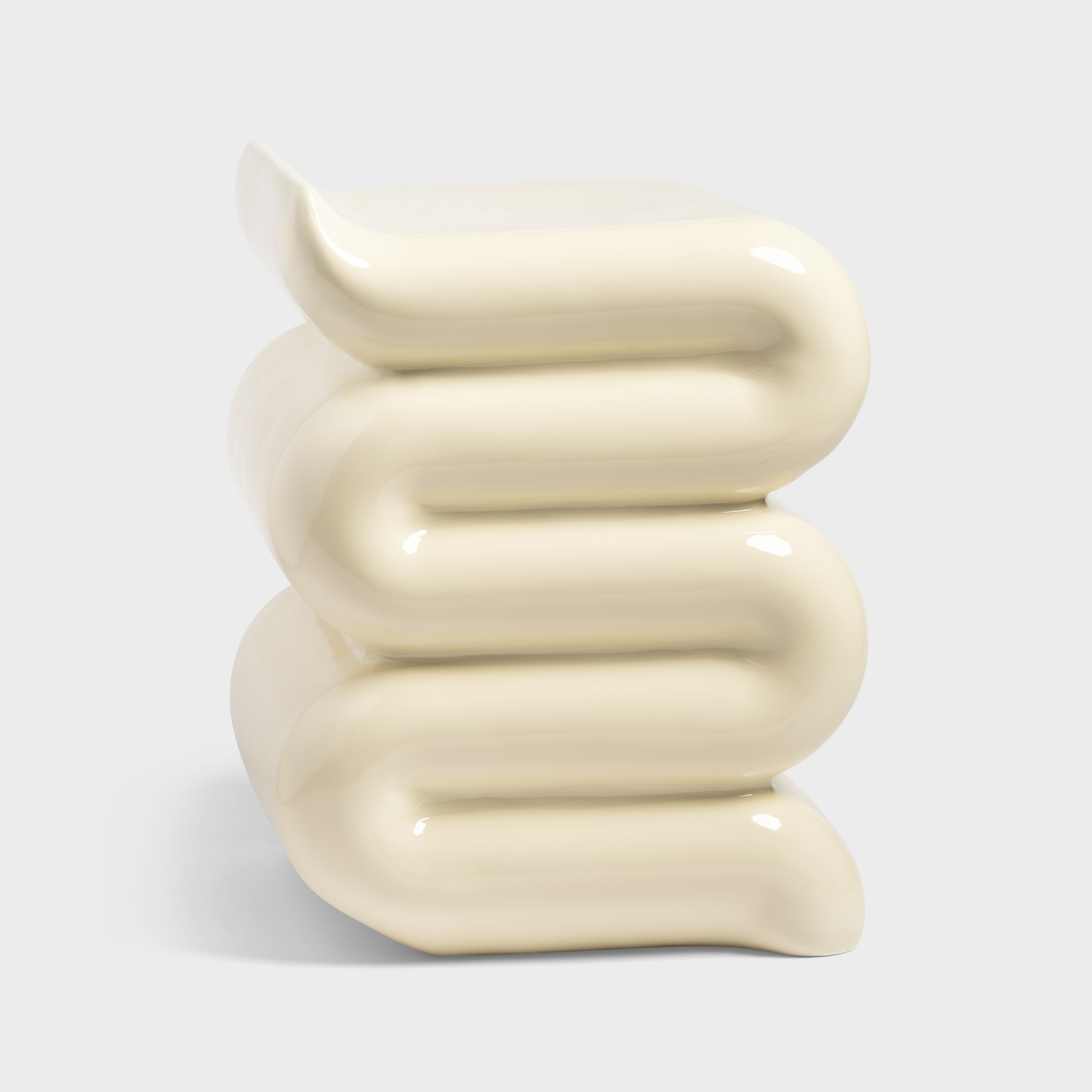 Pillar whip off white